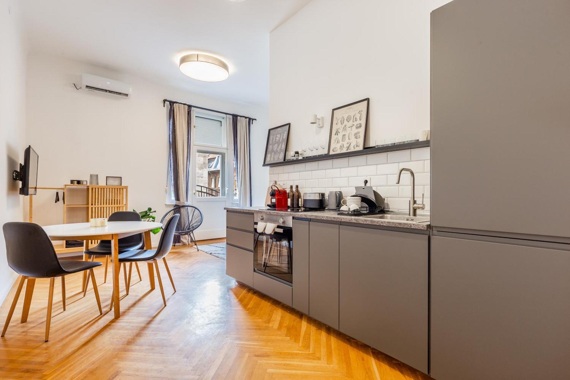 Tas Apartments บูดาเปสต์ ภายนอก รูปภาพ